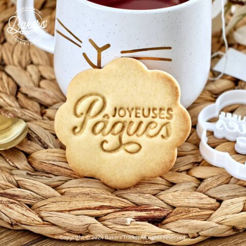 bakerstricks emporte pièce biscuit joyeuses pâques fleur